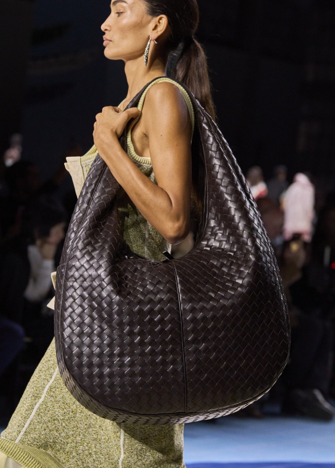 حقائب كبيرة وتتسع لكافة أغراضك أثناء السفر