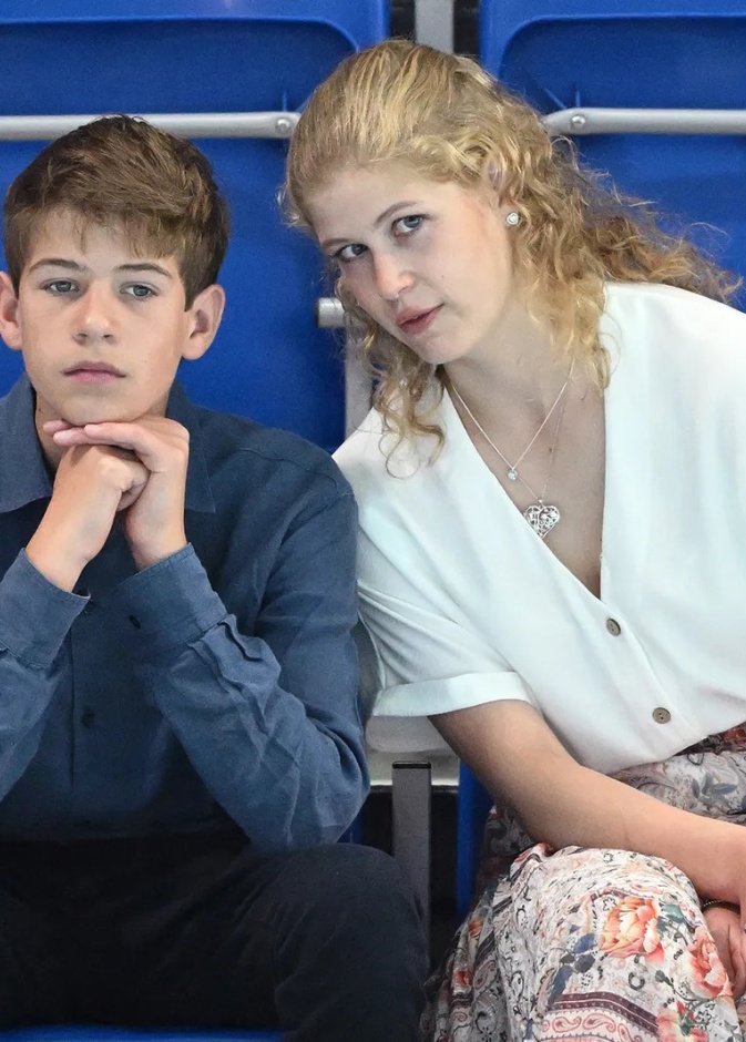 لماذا لم تنضم ليدي لويز وندسور وجيمس ويسيكس إلى أبناء عمومتهم في حفل حديقة بيكهام؟