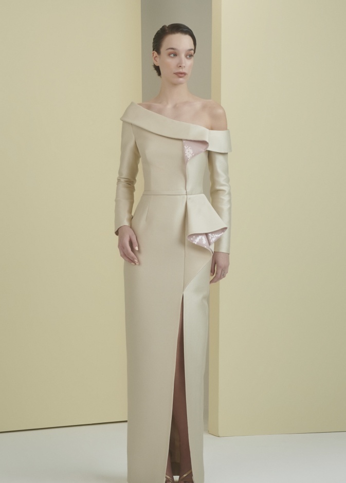 موضة اللون الذهبي المات تضمن لك ستايل متجدّد في صيف 2024