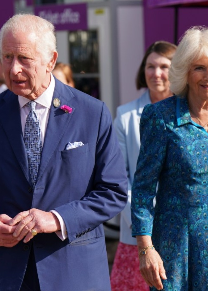 الملك تشارلز والملكة كاميلا يفتتحان معرض تشيلسي للزهور