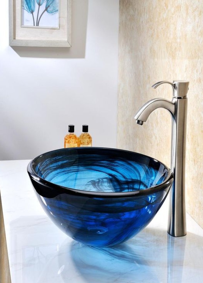 اختاري لحمامك المغاسل ذات الألوان الجريئة