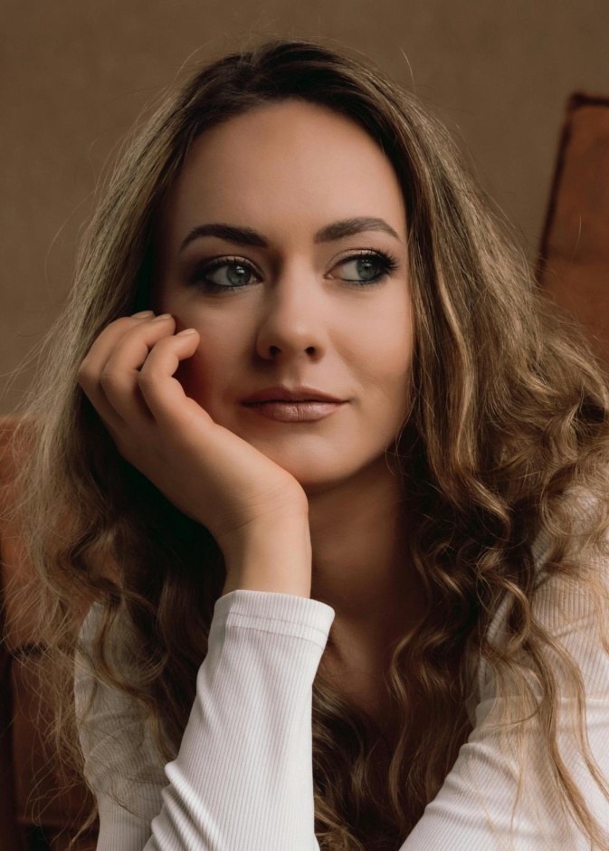 عملية شد الوجه البسيطة للنساء في الأربعينيات من العمر 