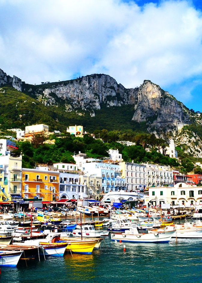 كابري من أجمل وجهات شاطئية ايطالية لصيف 2024 بواسطة JonathanHeu