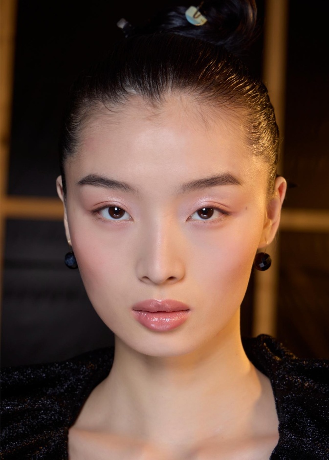 اكتشفي سر الكوريين لبشرة خالية من العيوب ب10 خطوات فقط