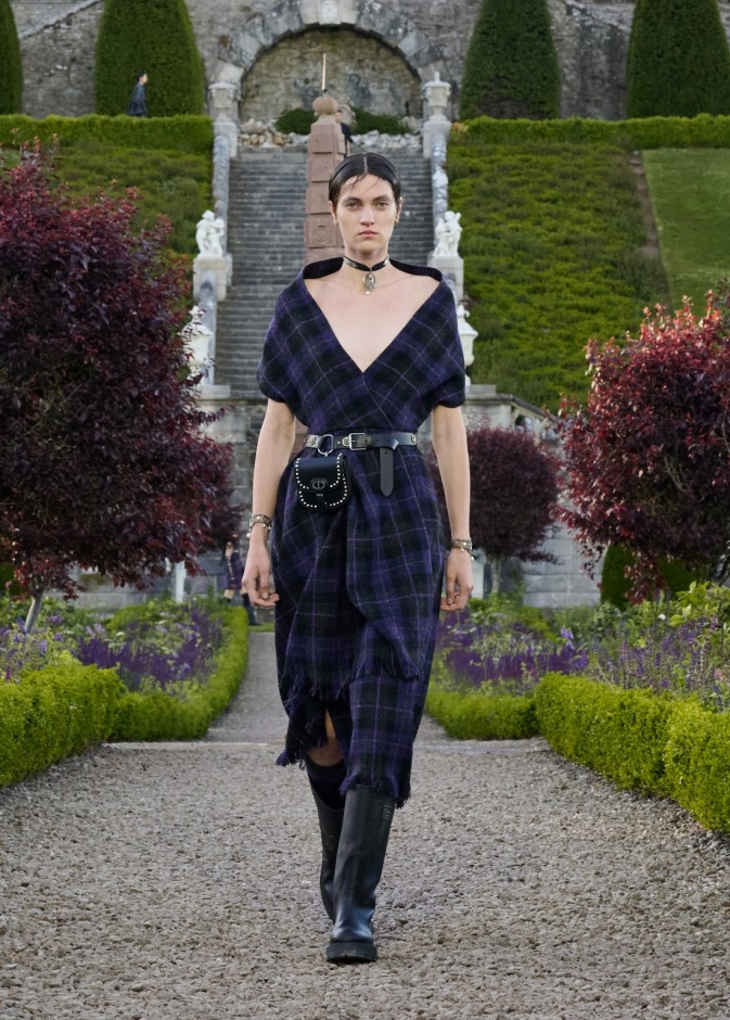 مجموعة ديور Cruise 2025 