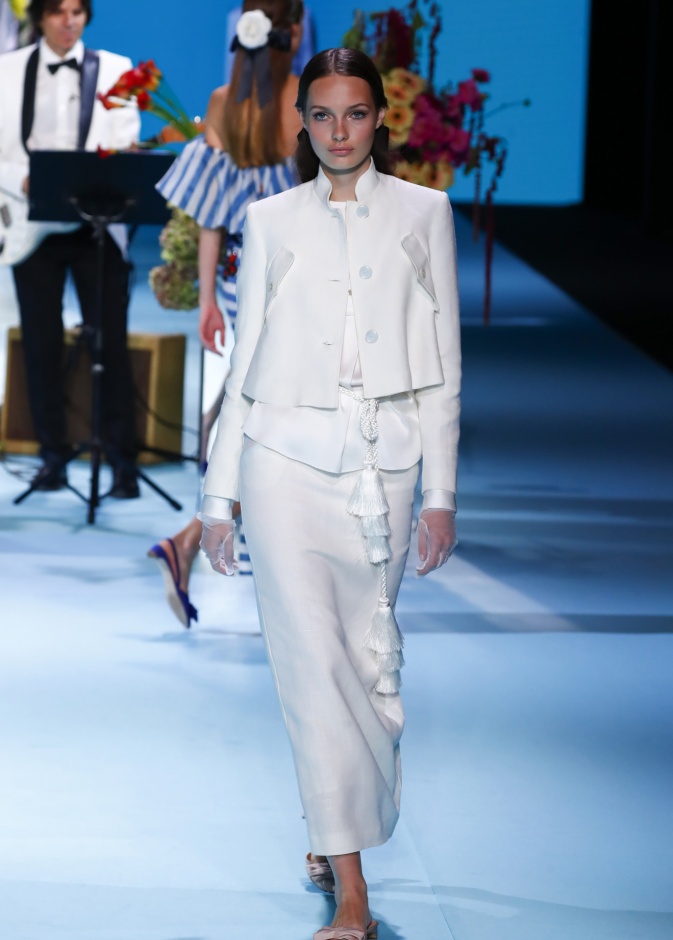 موضة التنانير البيضاء  في عيد الأضحى 2024