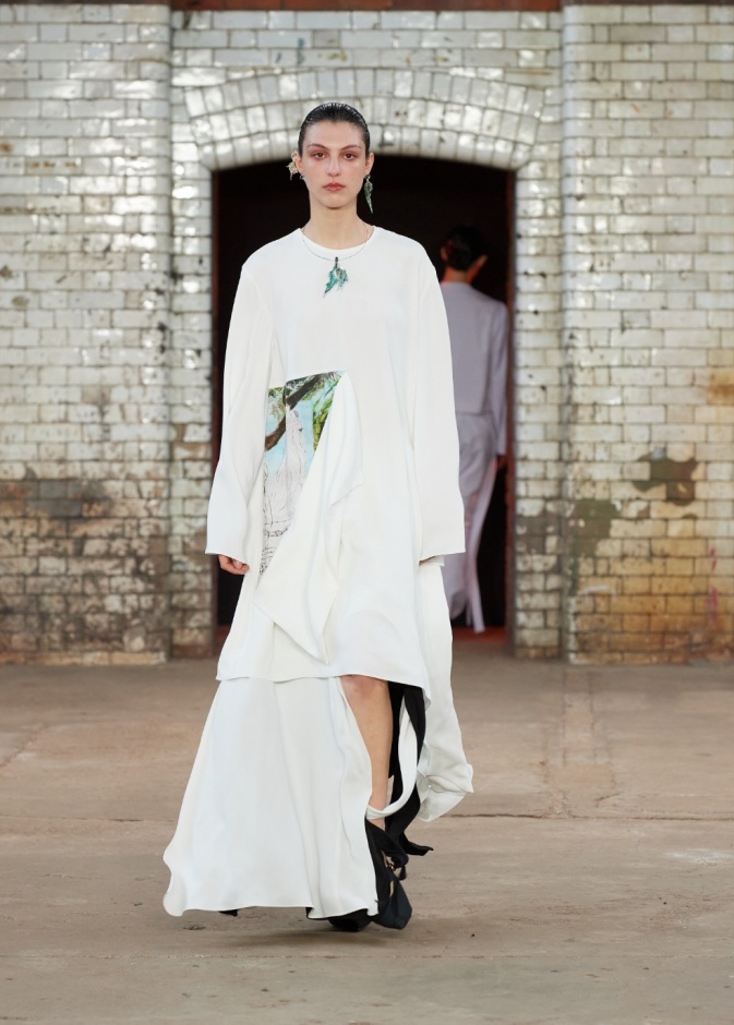 علامة القاسمي تستعدّ للعودة إلى أسبوع الموضة في لندن ومع تعاون جديد