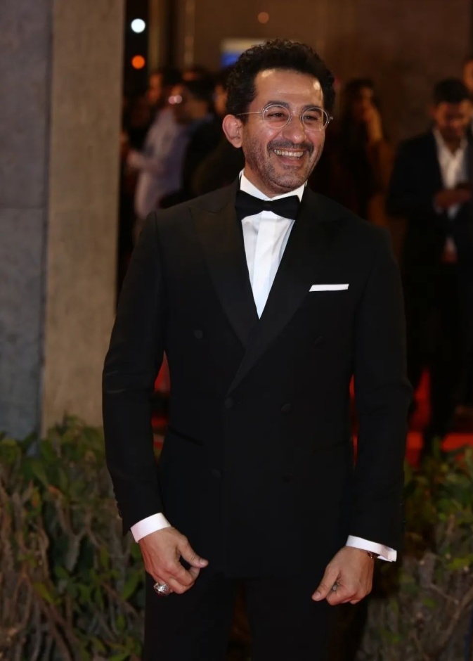 أحمد حلمي من حفل الدير جيست