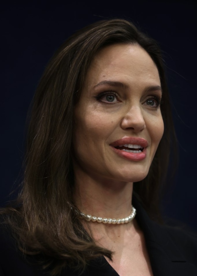 أنجلينا جولي