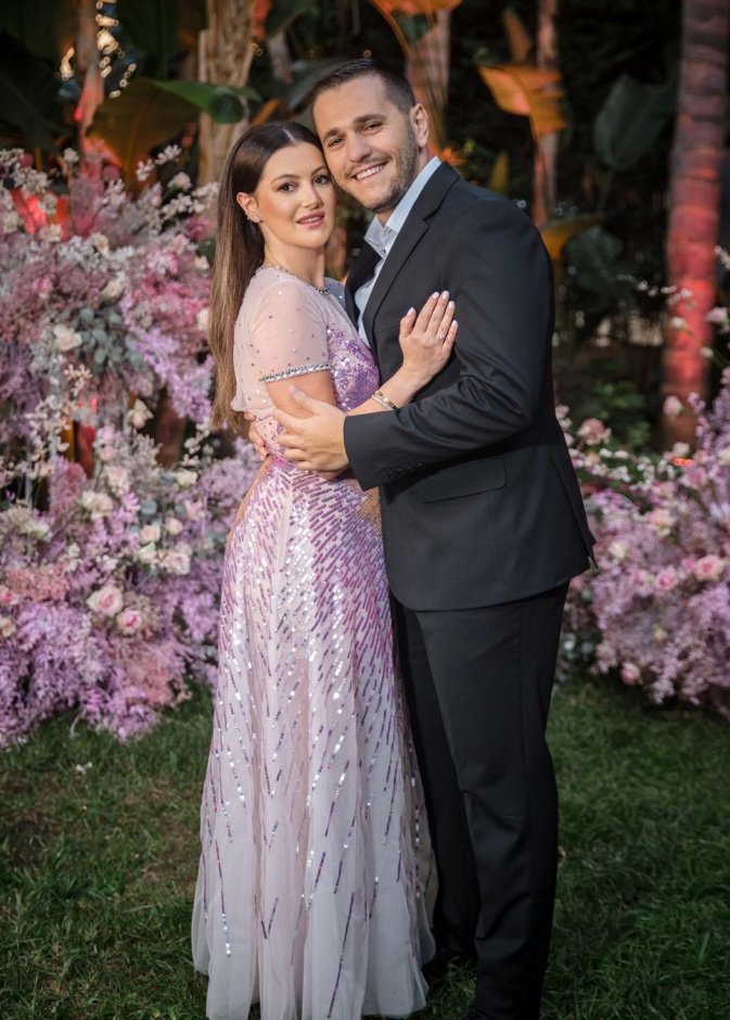 العروسان دانا الحلاني وآلان سعد