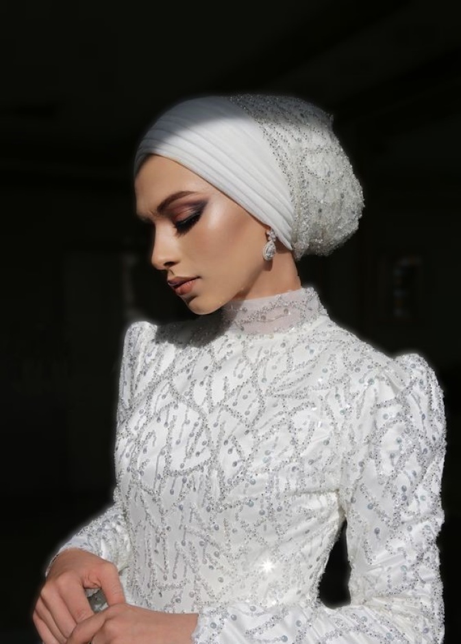 التوربان من اكسسوارات العروسة المحجبة