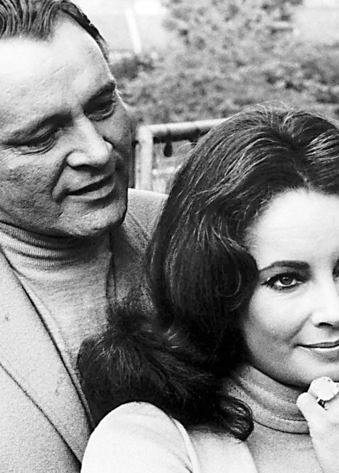 الصورة من موقع Elizabeth Taylor