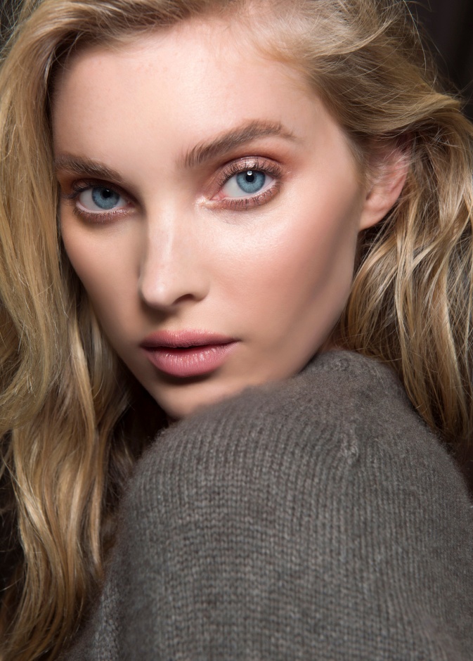 شد منطقة منتصف الوجه والخدود بطرق طبيعية وغير جراحية فعّالة 