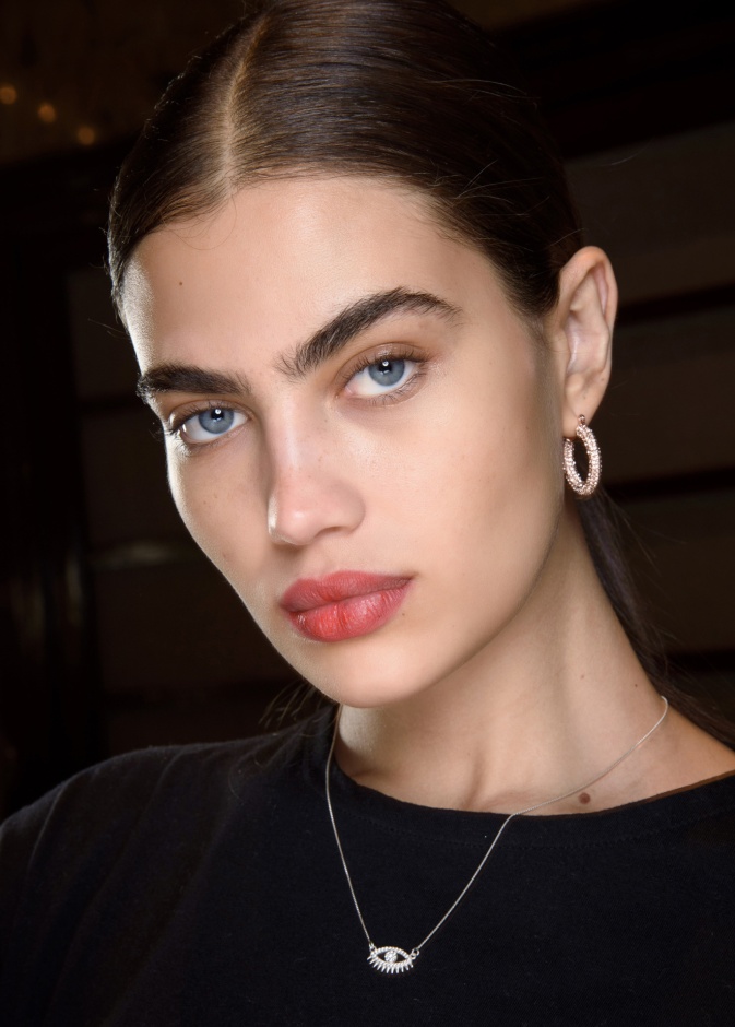 جدّدي شباب بشرتك بأحدث تقنيات التجميل  