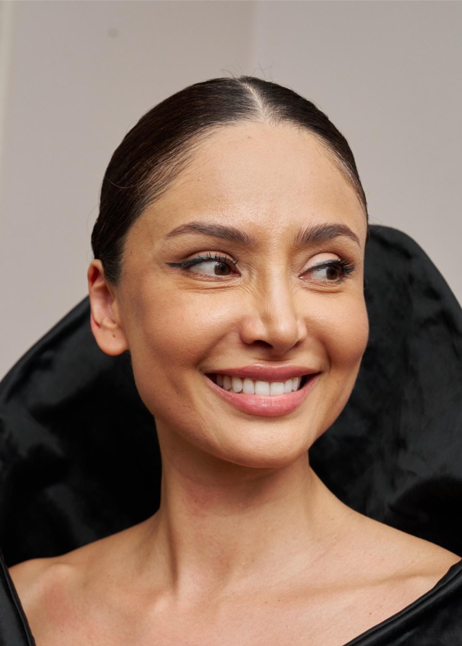 رحلة استكشافية حول دور العناية التجميلية بالفك في حياة المرأة...إليكِ التفاصيل لإبتسامة مشرقة مدى الحياة