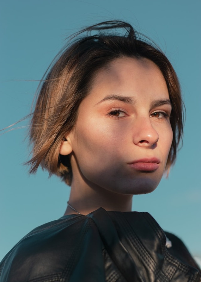 كيفية علاج البشرة من  أضرار اشعة الشمس فوق البنفسجية