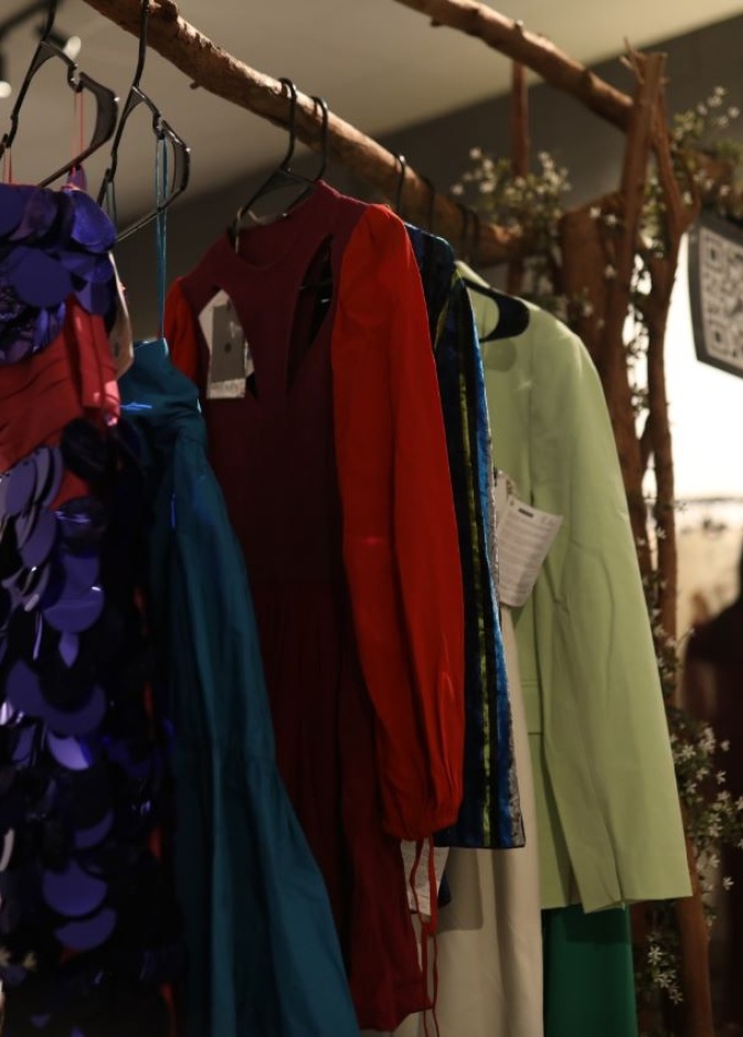 مسابقة إحياء التراث السعودي لتعزيز الاستدامة في تصميم الأزياء من 100 براند سعودي