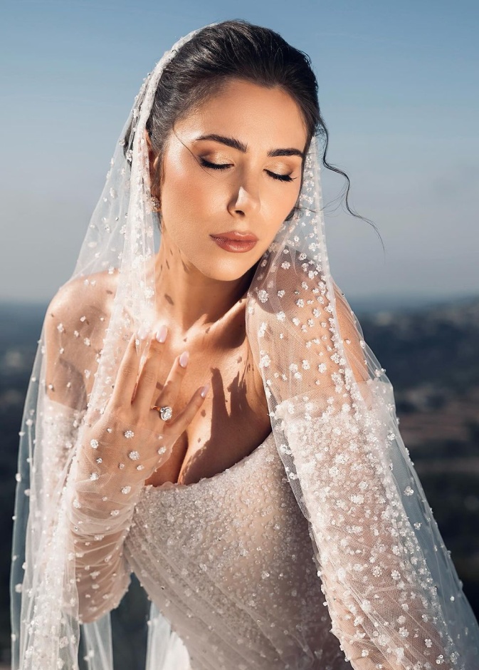 مكياج العروس دانييلا رحمة من توقيع الخبير اللبناني بسام فتوح