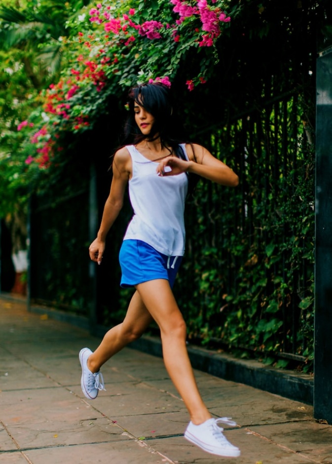 أقدام وأظافر قوية وصحية للرياضيات.. دليل شامل للعناية والحماية1 رئيسية أقدام وأظافر قوية وصحية للرياضيات.. دليل شامل للعناية والحماية