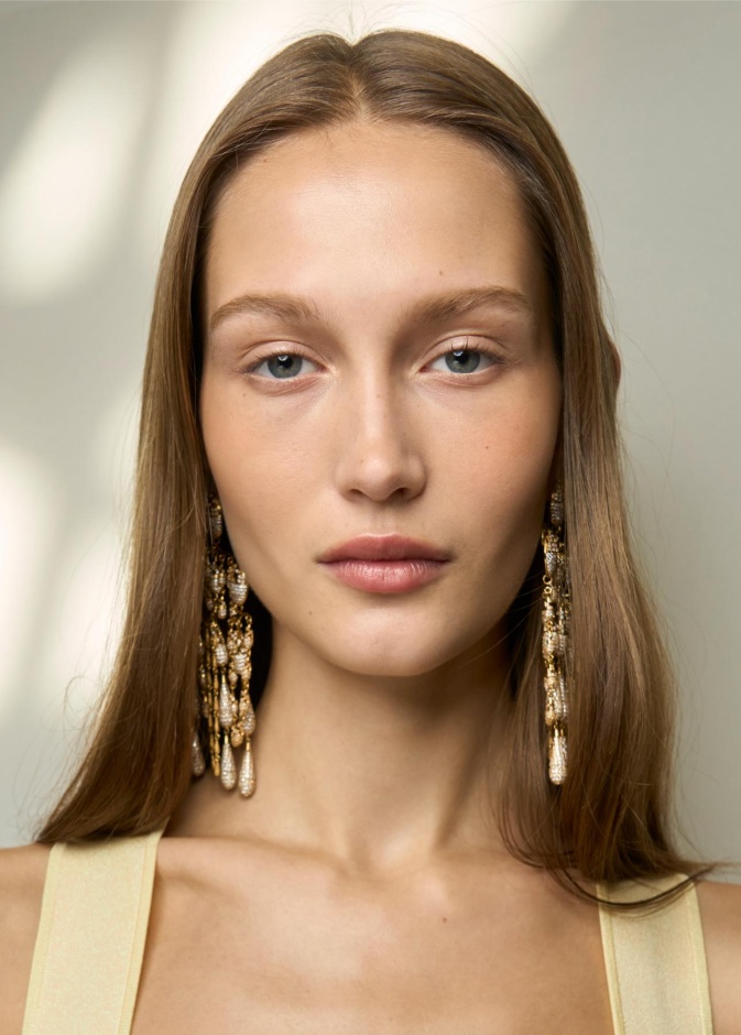 شعرك مصبوغ؟ اكتشفي أفضل النصائح للعناية به كرياضية