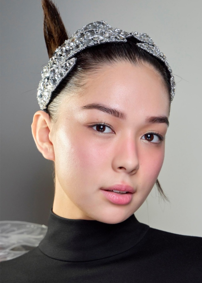 خطوات بسيطة لبشرة متألقة وتنظيف بشرة عميق