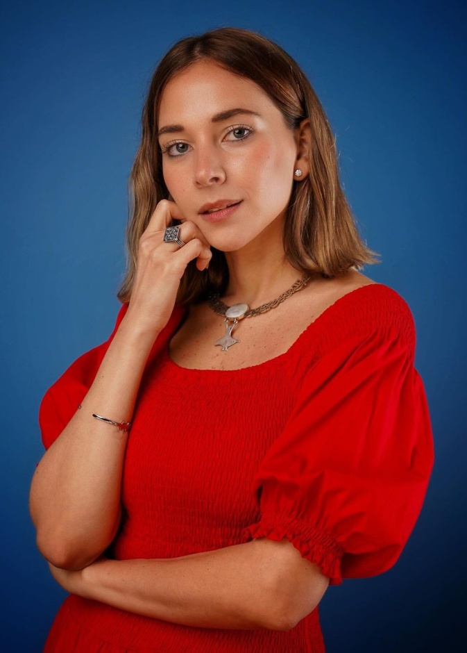 فاطمة البنوي