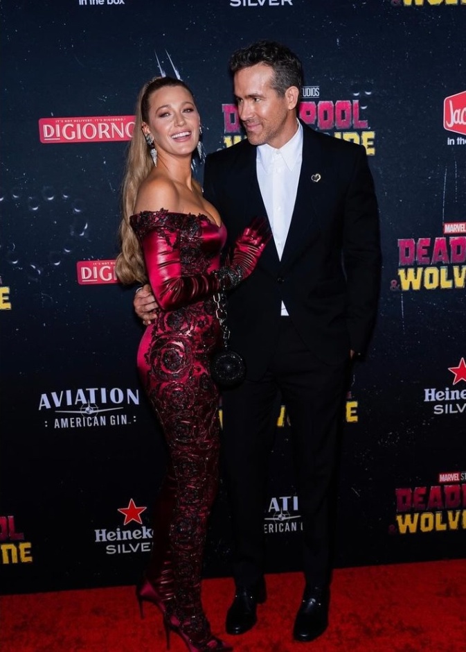 بليك ليفلي ورايان رينولدز 