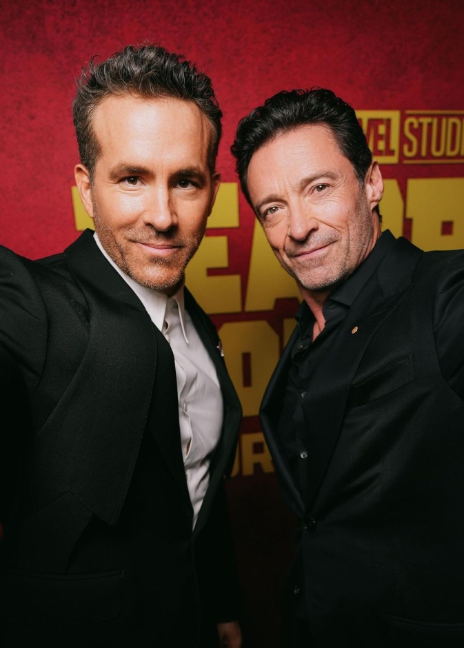 هيو جاكمان ورايان رينولدز