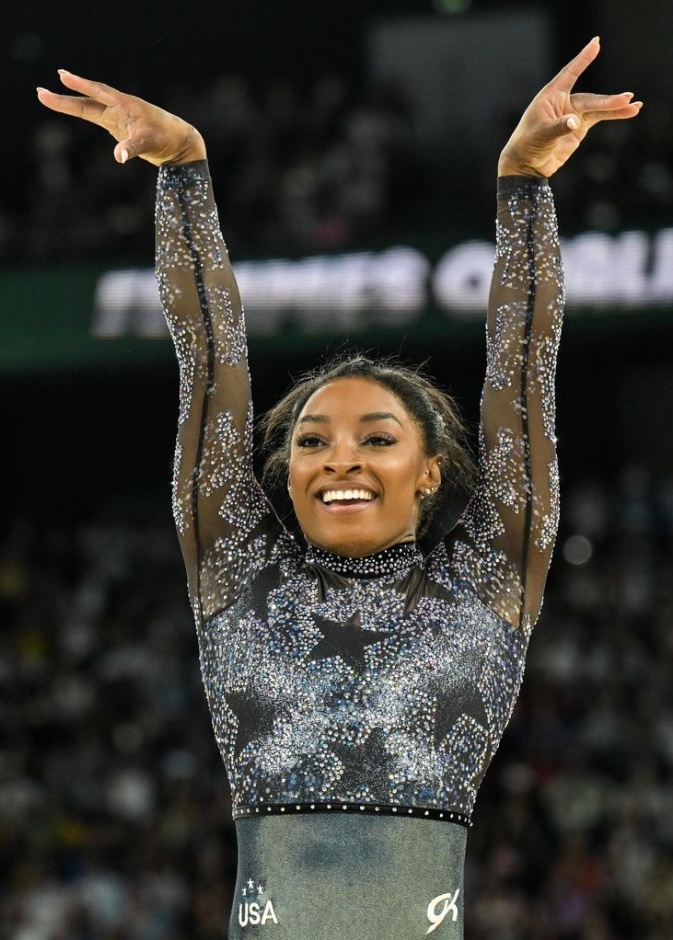 الرياضية سيمون بايلز 