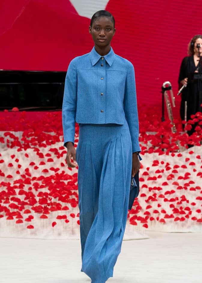 إطلالة من Akris