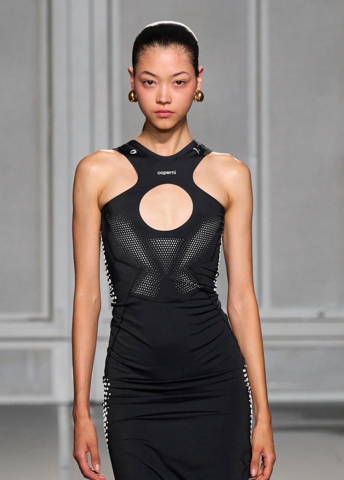  ملابس مناسبة للرياضة منCoperni