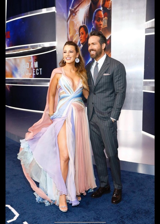 بليك ليفلي وريان في إحدى الفاعليات الفنية 