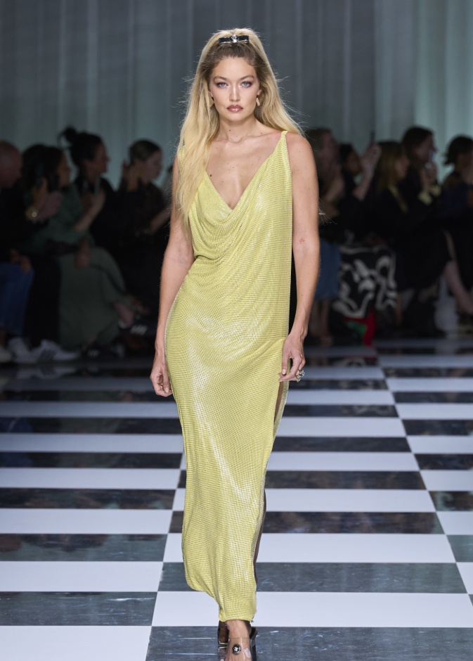 موضة الـButter Yellow تعود لتنعش صيحات التسعينيات