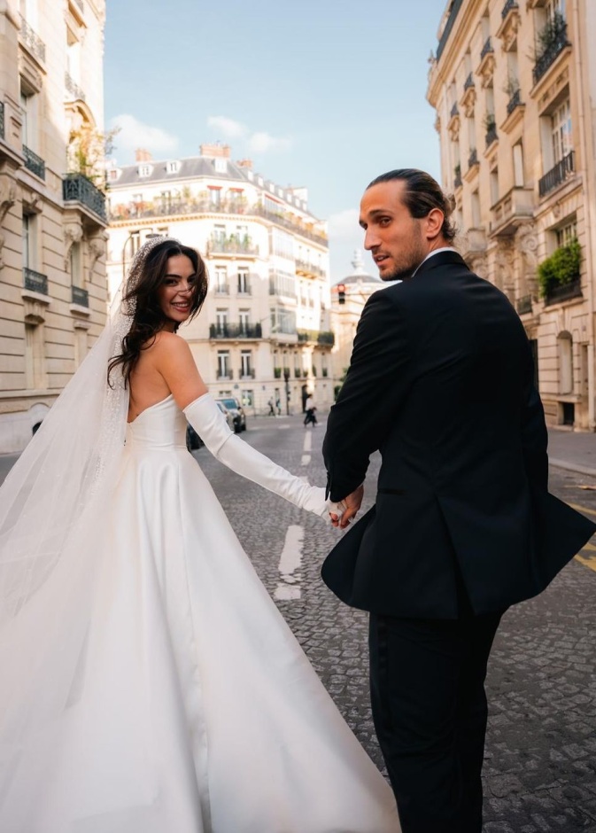 مشاهير أتراك تزوجوا في النصف الأول من 2024