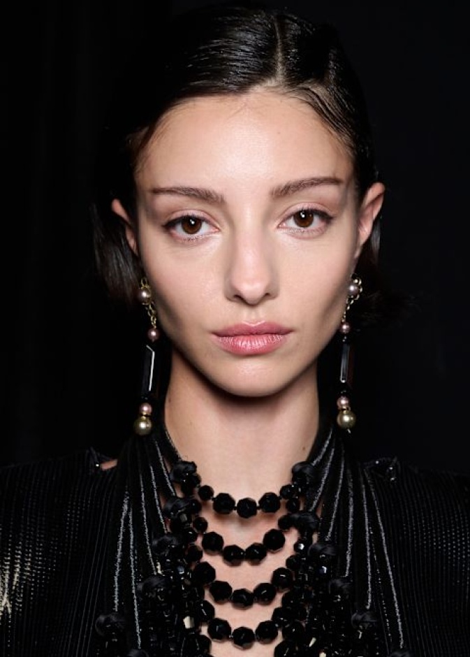 مميزات التقشير الكريستالي للبشرة وأهم نتائجه