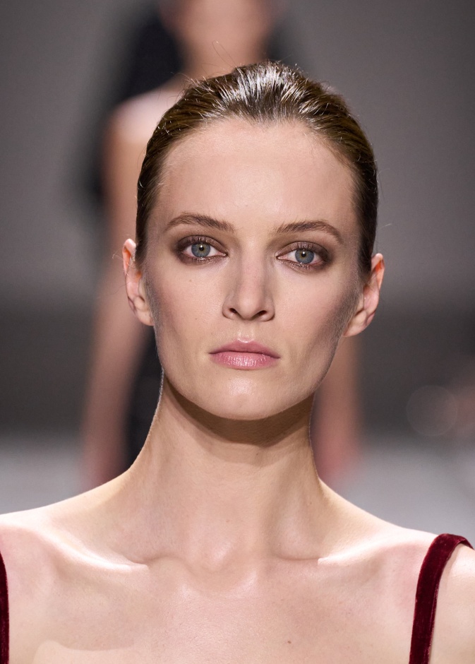 تقنيات تجميلية لتجميل منطقة العيون بطرق غير جراحية