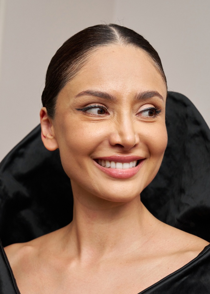 عملية تجميل الوجه بطرق غير جراحية لمظهر أكثر شباباً  