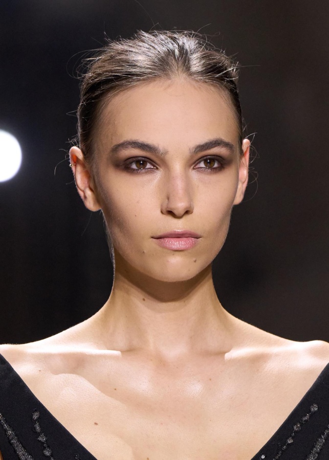 تعرفي على طريقة استخدام حمض الساليسيليك لتعزيز جمال بشرتكِ واحذري استخدامه مع البشرة الحساسة