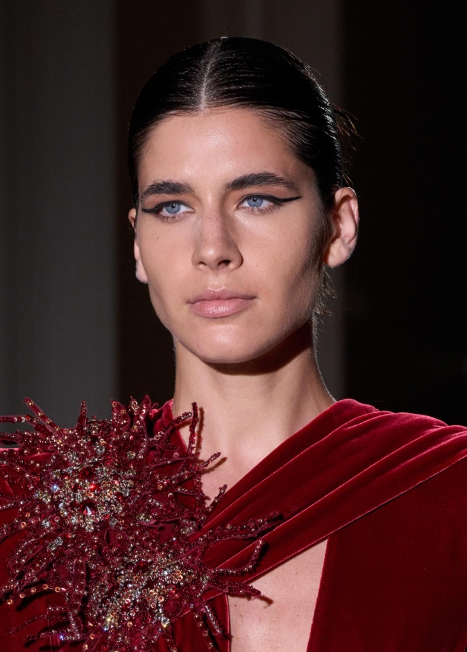 فوائد زيت المارولا للبشرة ستمنحك الجمال الطبيعي والملامح الطبيعية الجذابية دومًا