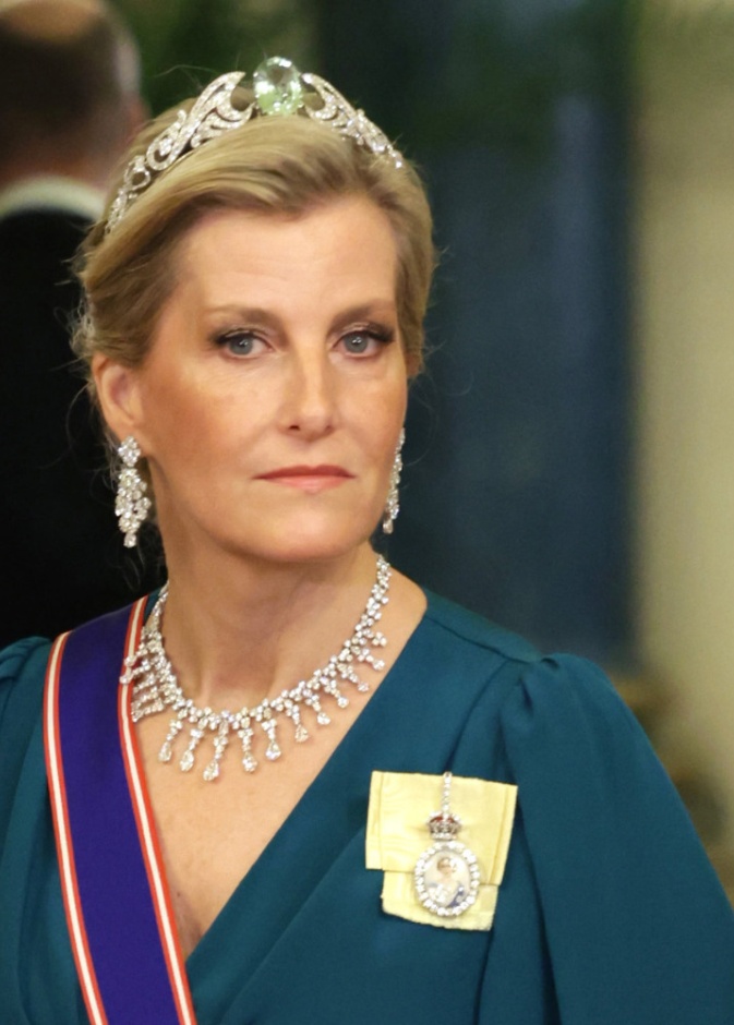 صوفيا دوقة إدنبرة تمزج الحداثة والجرأة بأسلوب أنيق