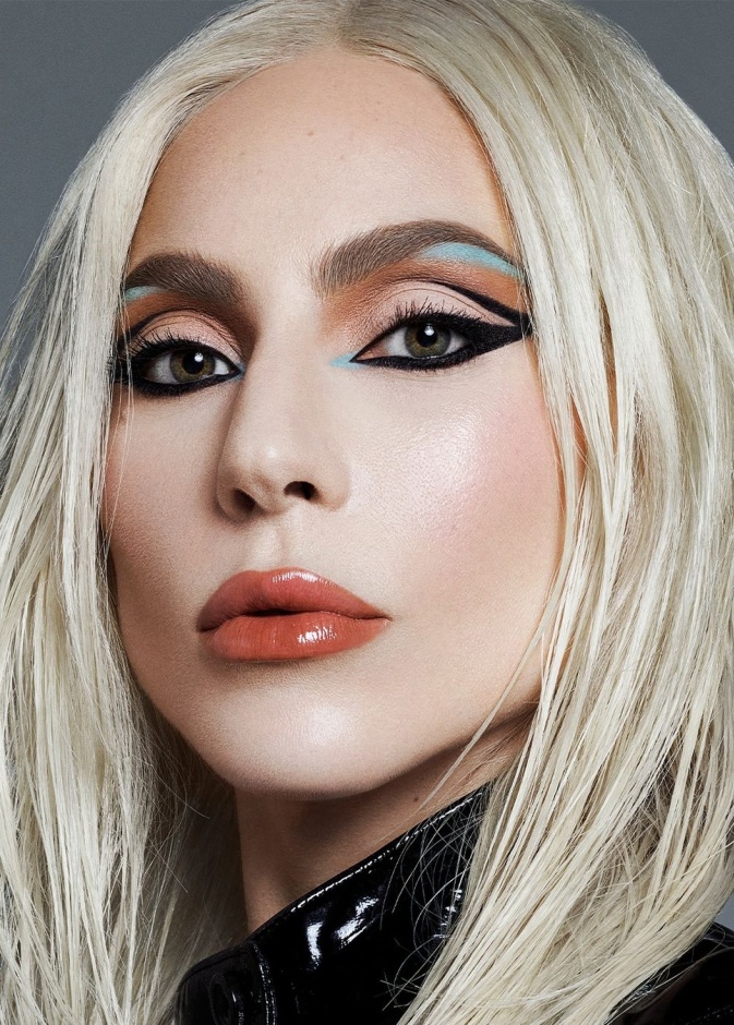 ليدي غاغا أيقونة الجمال والتجدّد تلهمك بأجدد رسمات المكياج الساحرة- الصورة من حسابها على انستغرام