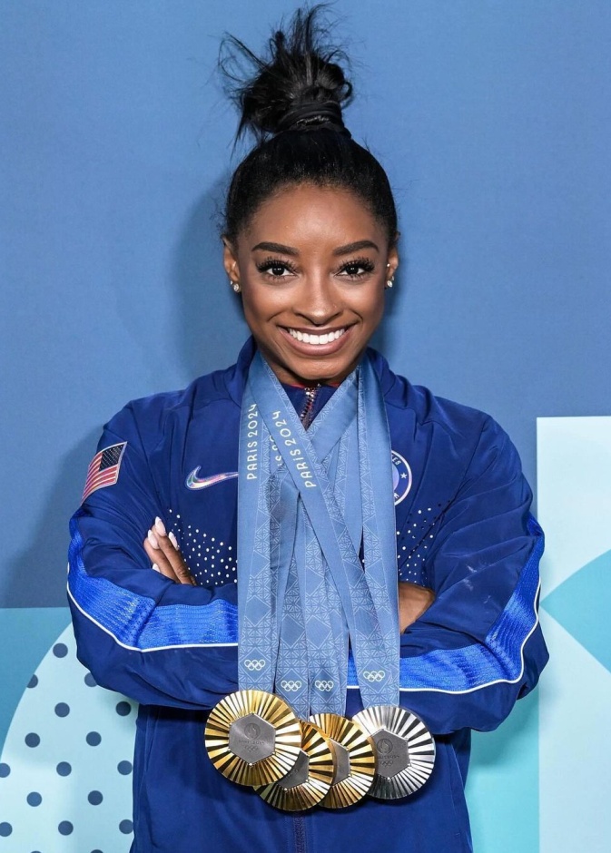 سيمون بايلز