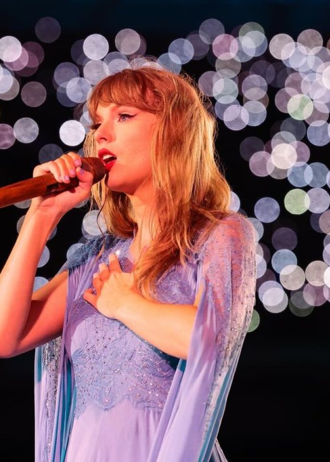تايلور سويفت في جولتها الغنائية