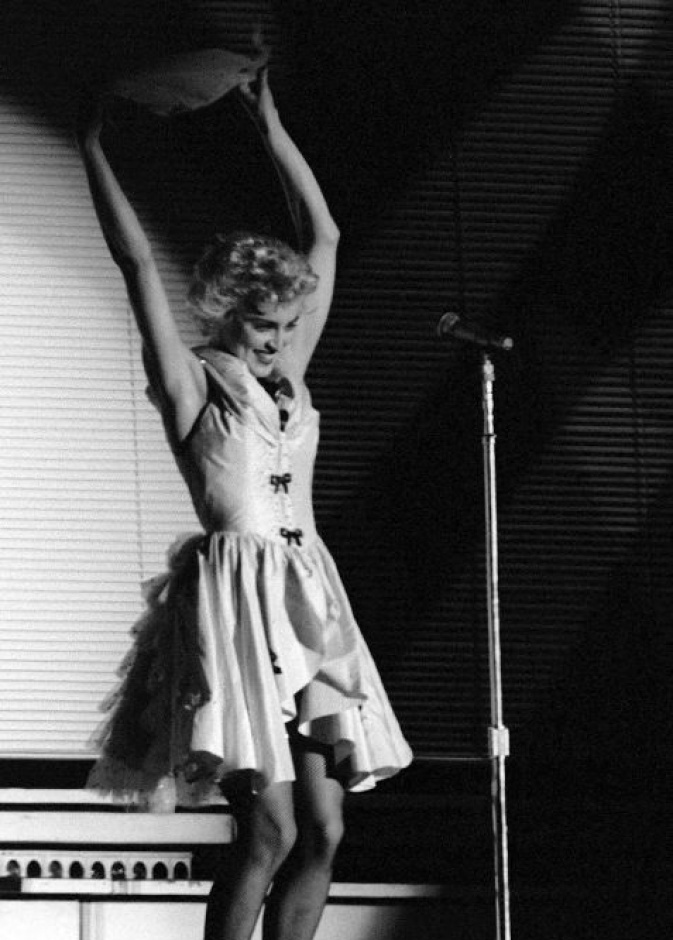 مادونا من أبرز أيقونات الموضة في الثمانينيات