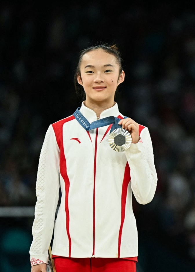 لاعبة الجمباز الصينية ياكين تشو 