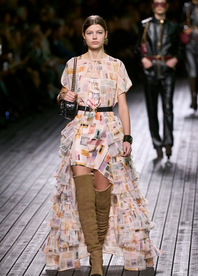 موديلات فساتين ناعمة لخريف 2024 من Chanel 