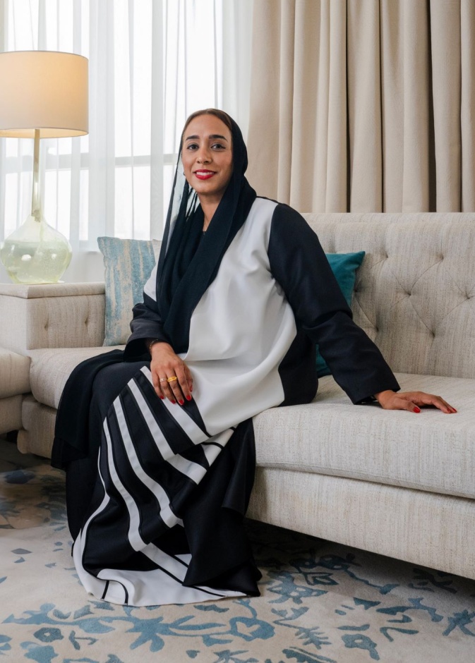 في يوم المرأة الإماراتية "هي" تلتقي رائدات متميزات.. عايدة البوسعيدي: نحن لا نروّج لدبي فقط بل نمثّلها ونحاكي تطورها المستمر