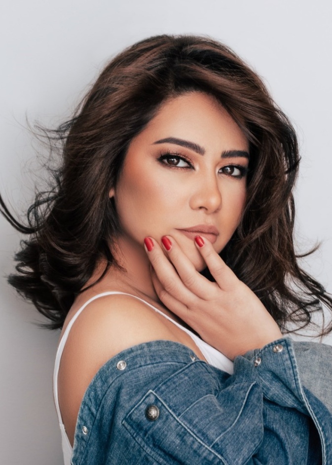 تفاصيل مكياج شيرين عبد الوهاب بأحدث ظهور لها 