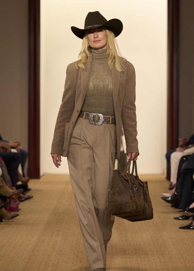 إطلالة من Ralph LAuren