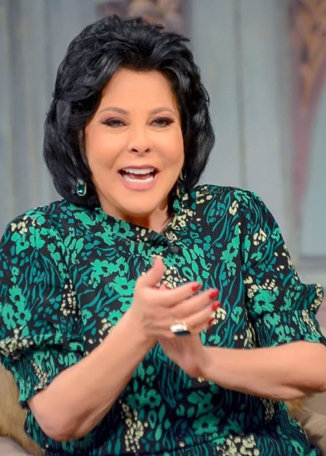 اسعاد يونس في كواليس برنامج صاحبة السعادة 